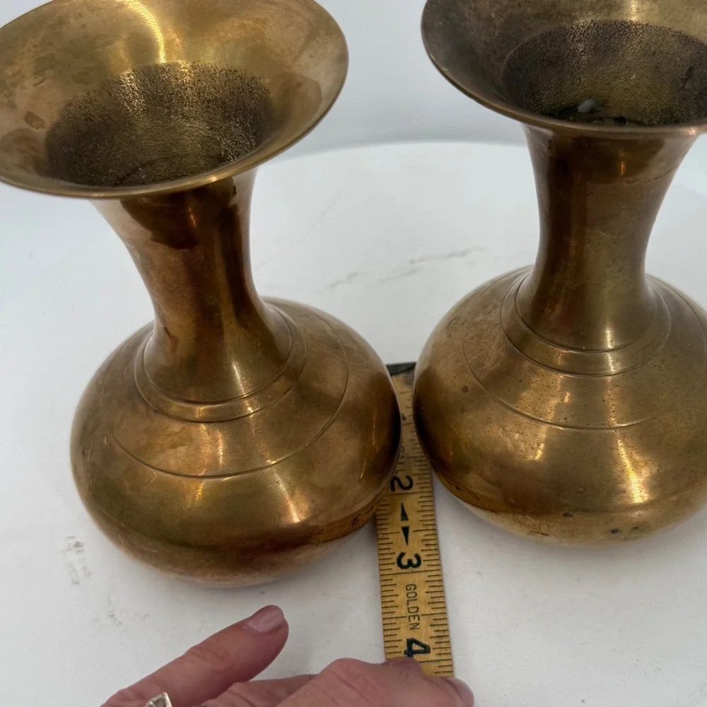 1.a.0.0.7.5 Vtg Pair Solid Brass Bud Vases 5.25